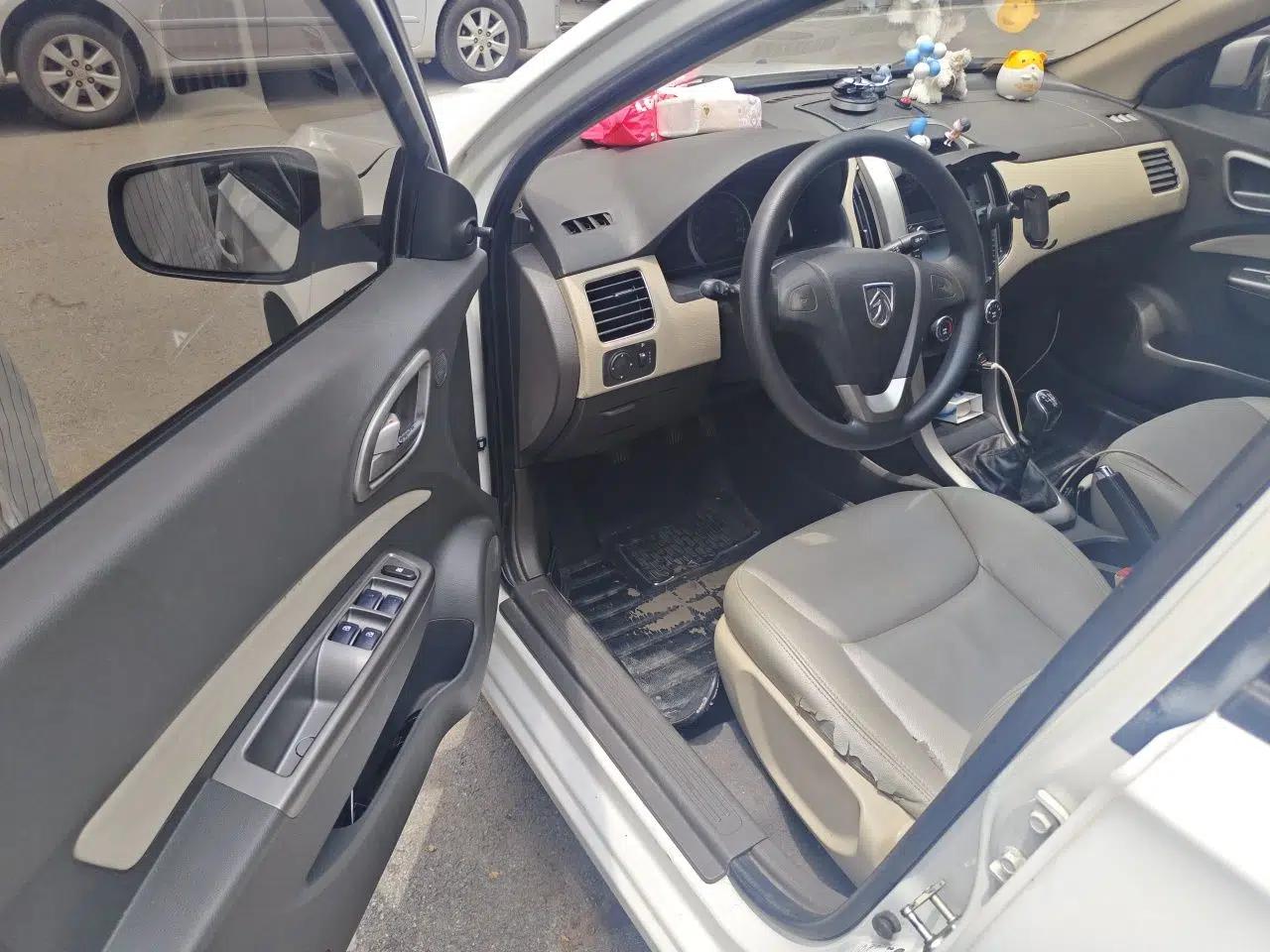 Baojun 630 2013 1.5L manual standard version — миниатюра 17