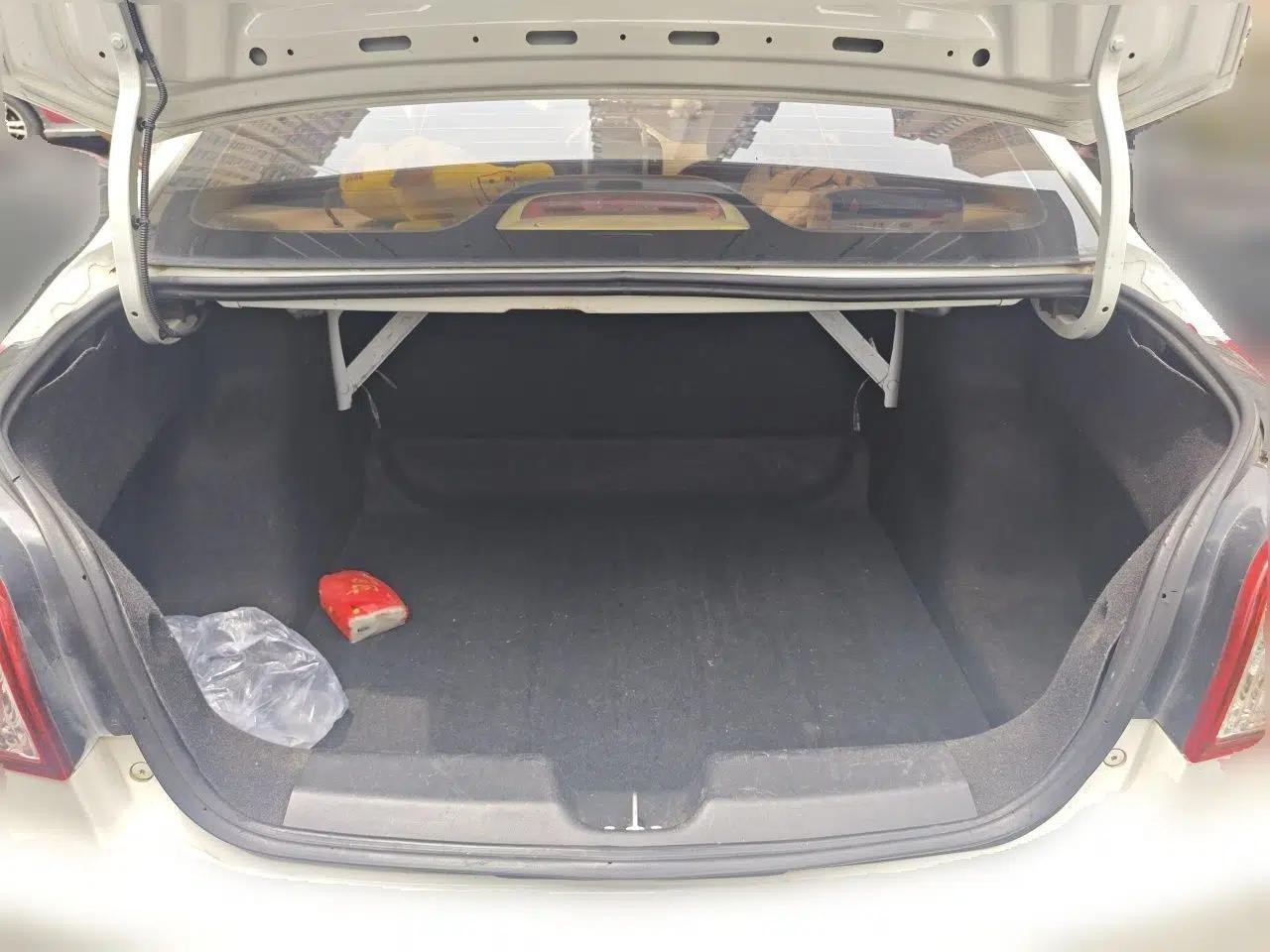 Baojun 630 2013 1.5L manual standard version — миниатюра 20