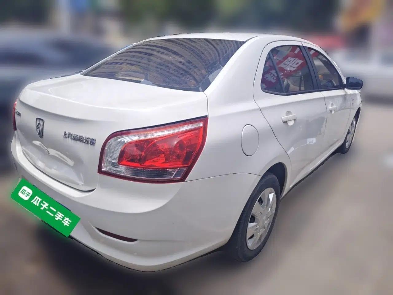 Baojun 630 2013 1.5L manual standard version — миниатюра 6