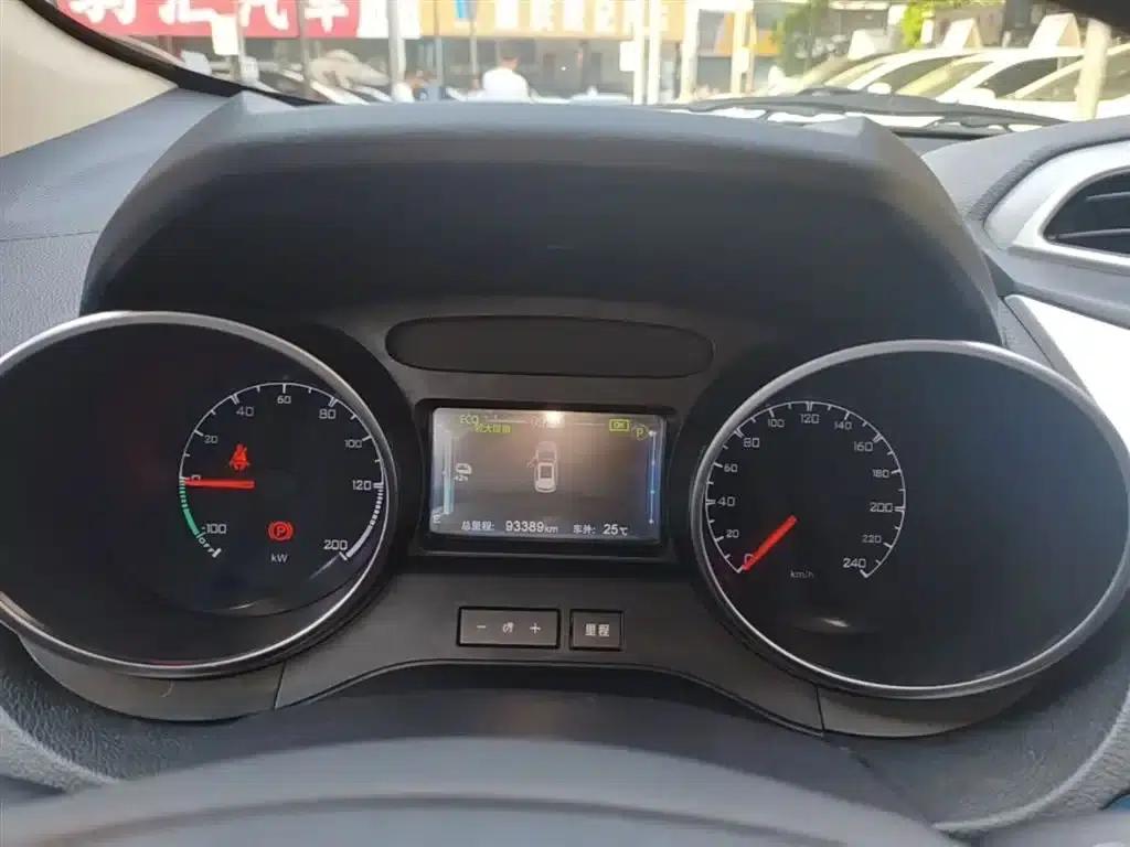 Yuan New Energy 2019 EV360 Intelligent Leading Edition — миниатюра 12