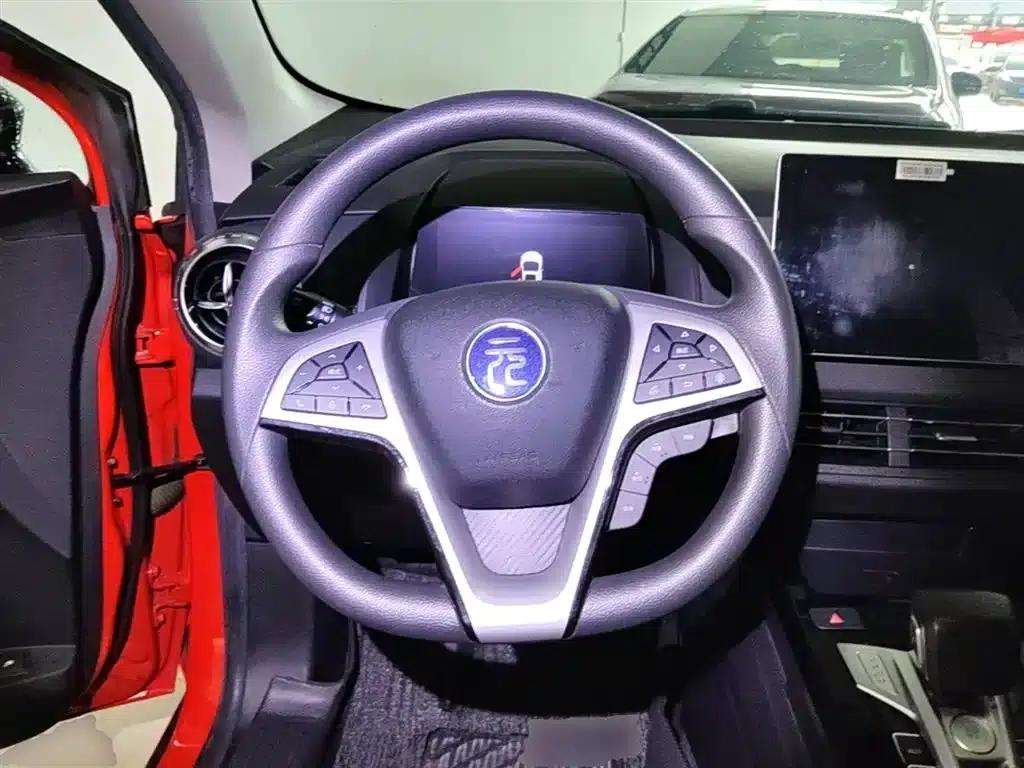Yuan New Energy 2019 EV535 High-Energy Navigation Edition — миниатюра 11