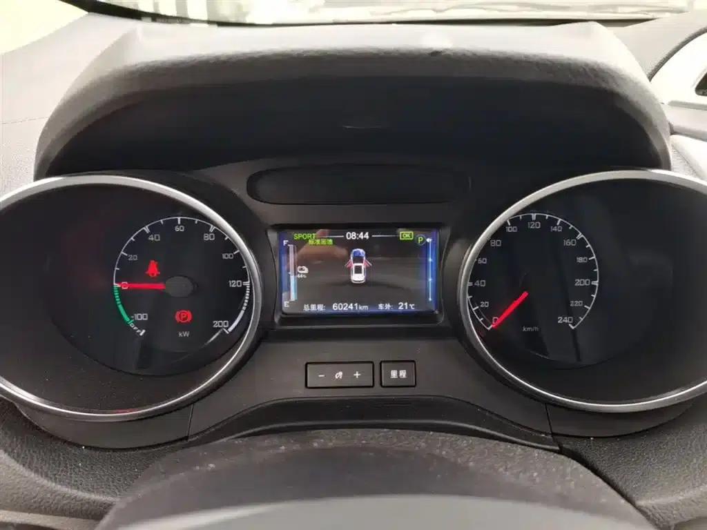Yuan New Energy 2019 EV360 Intelligent Leading Edition — миниатюра 12