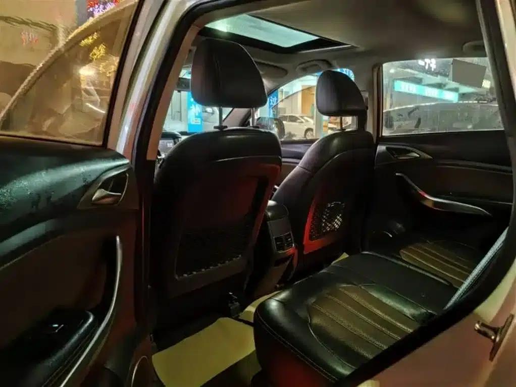 Song 2016 Grand Edition 1.5TID Automatic Elite — миниатюра 5