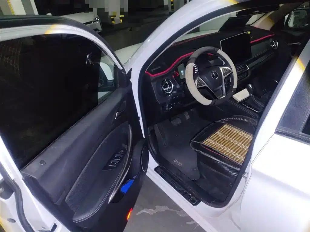 Song 2019 1.5TI Automatic Intelligent Connected Advanced Edition — миниатюра 14