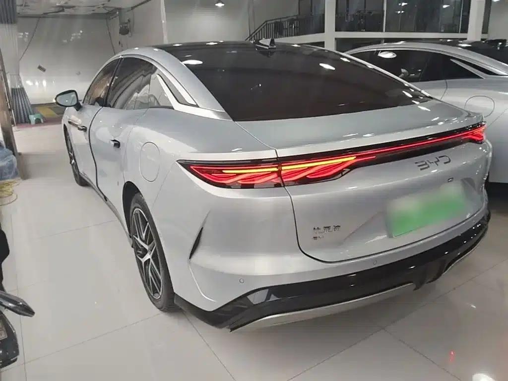 Han L 2025 EV All-Wheel Drive LiDAR Flagship Edition — миниатюра 5