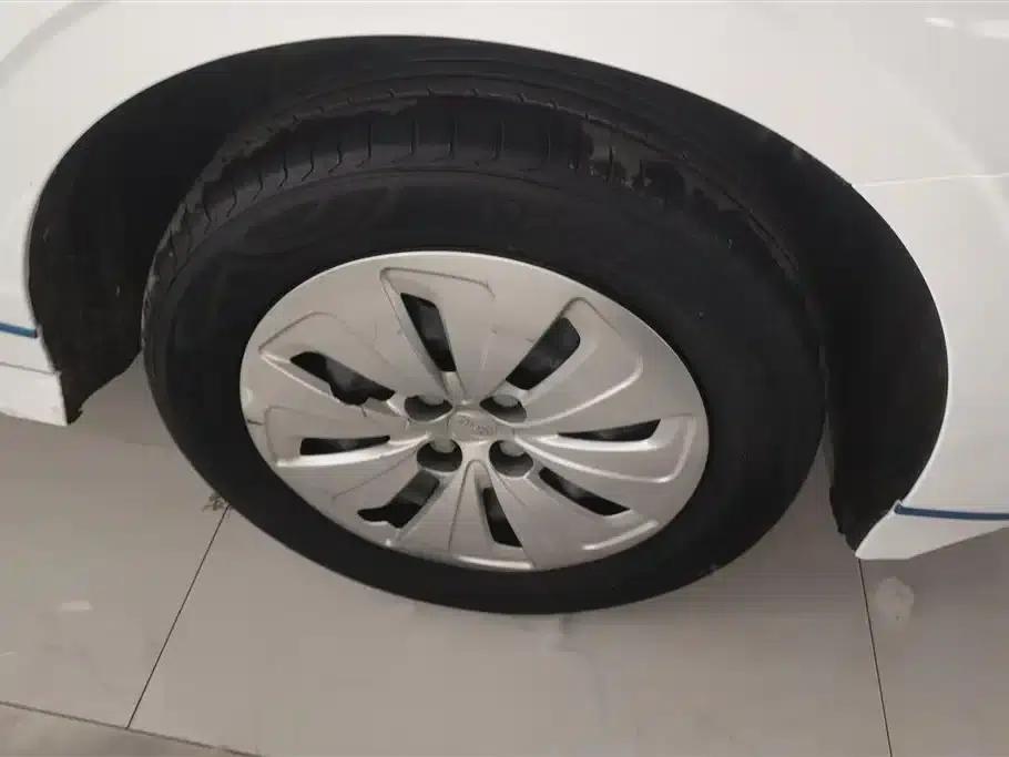 BYD e2 2021 Comfort Model — миниатюра 6