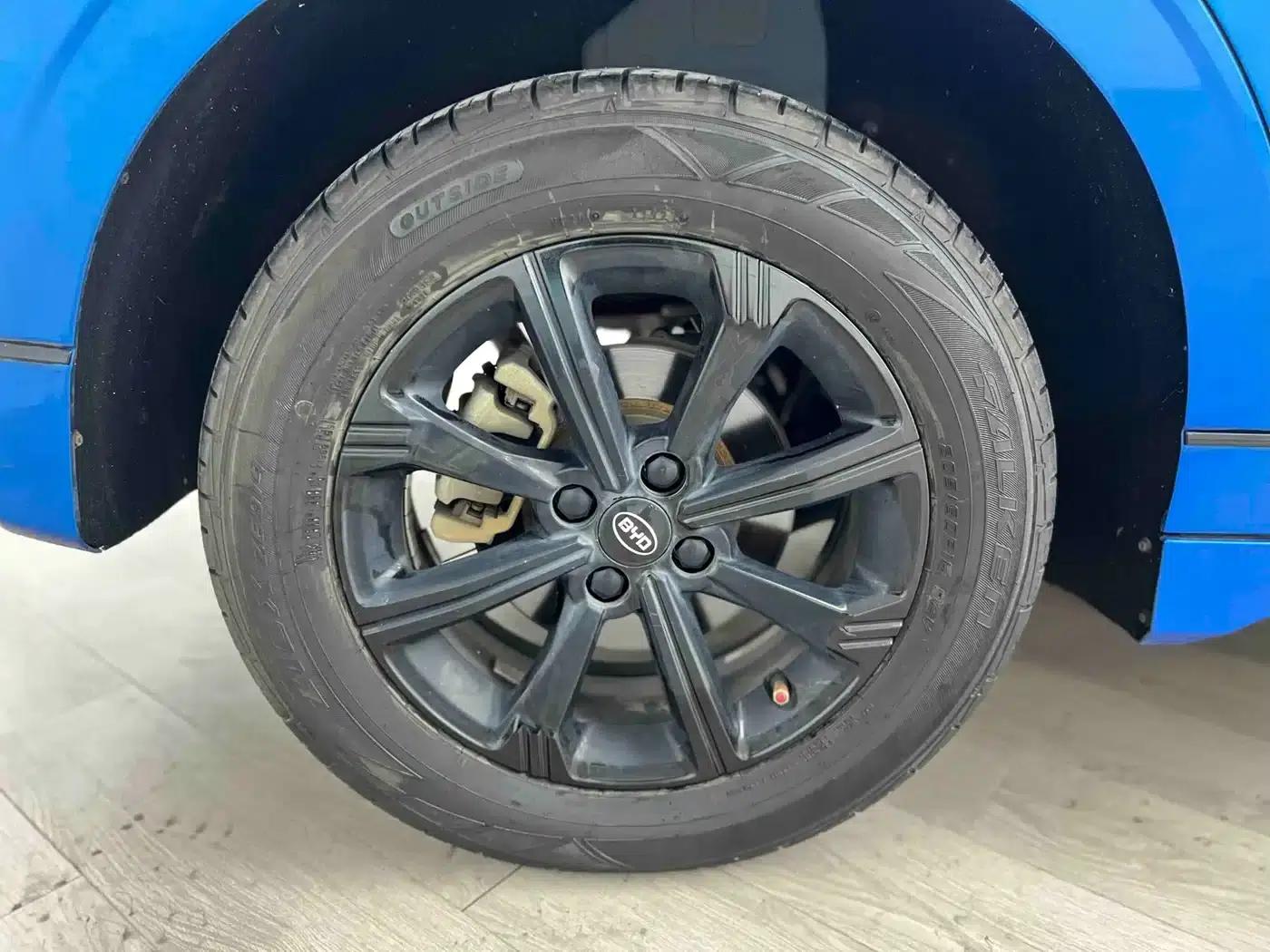 BYD e2 2020 Upgraded Long-Range Luxury Edition — миниатюра 15