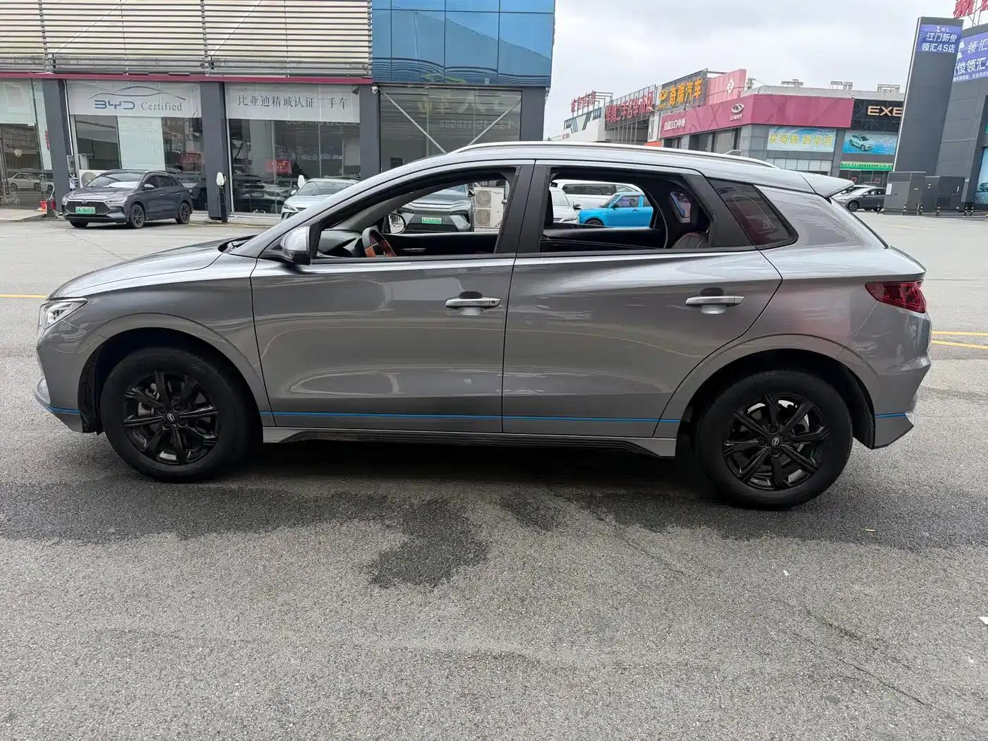 BYD e2 2021 Luxury Edition — миниатюра 5