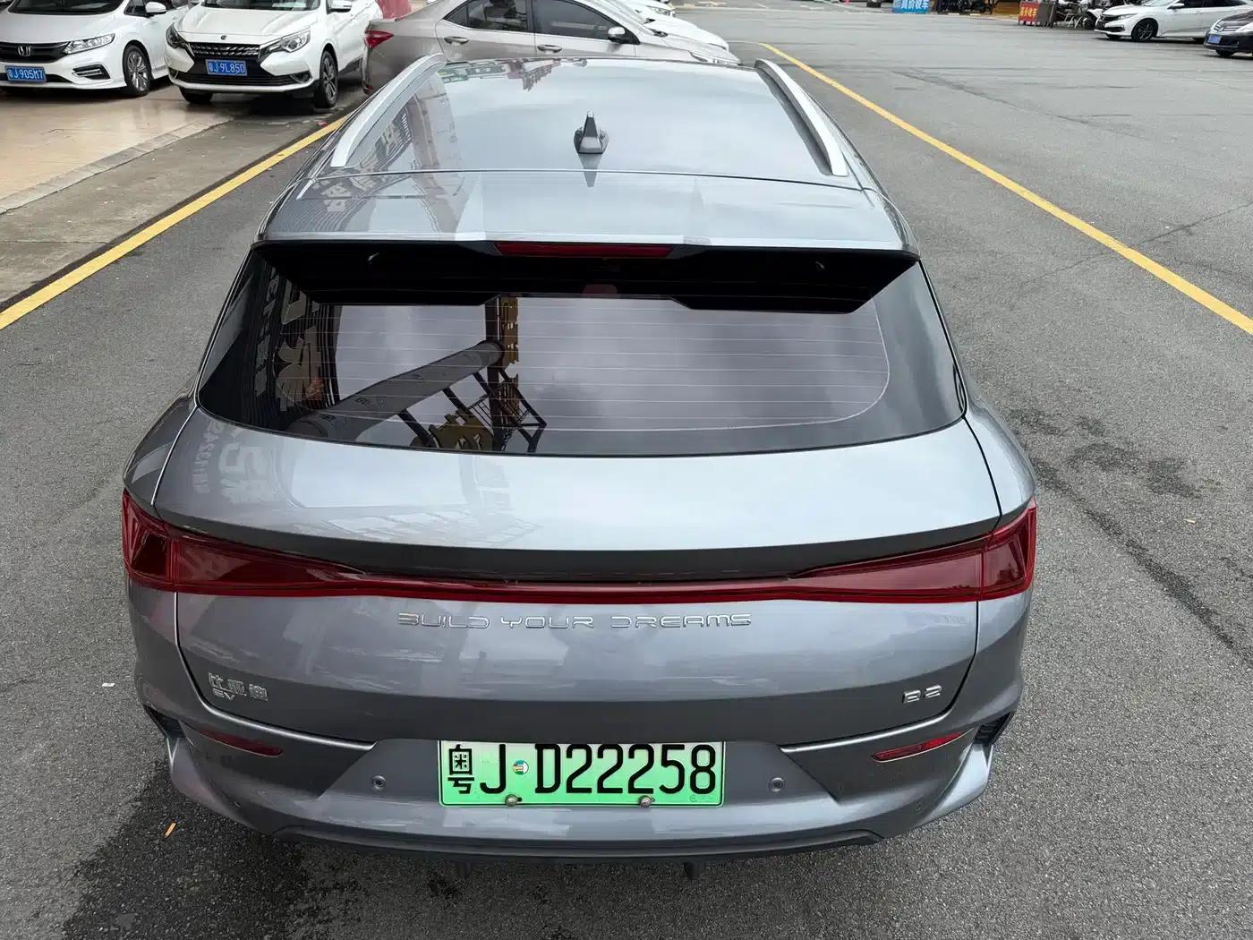 BYD e2 2021 Luxury Edition — миниатюра 10