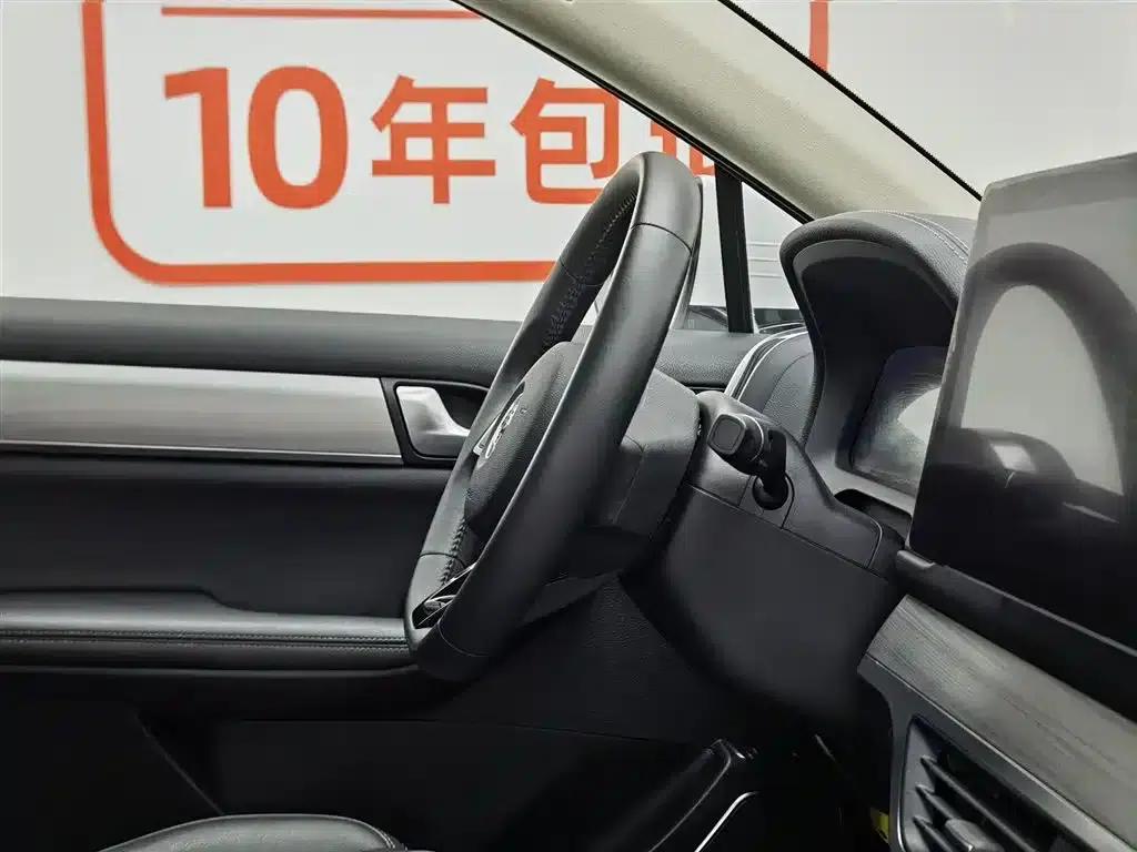 Tang 2018 2.0T Automatic Intelligent Connected Premium 7-seater National V Emission Standard — миниатюра 22