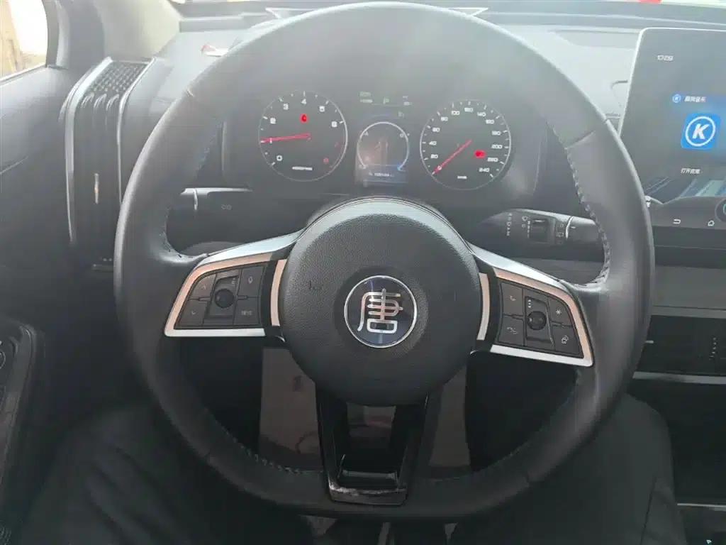 Tang 2018 2.0T Automatic Intelligent Connected Premium 7-seater National V Emission Standard — миниатюра 11