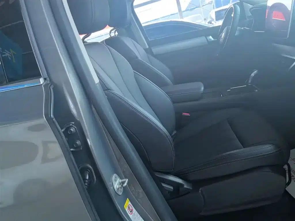 Tang 2018 2.0T Automatic Intelligent Connected Premium 7-seater National V Emission Standard — миниатюра 25