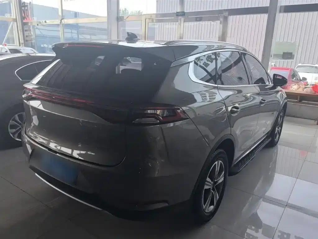 Tang 2018 2.0T Automatic Intelligent Connected Premium 7-seater National V Emission Standard — миниатюра 7