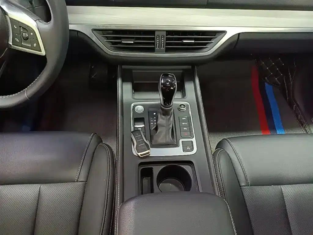 Tang 2019 2.0T Automatic Intelligent Connected Premium 7-seater National VI Emission Standard — миниатюра 14
