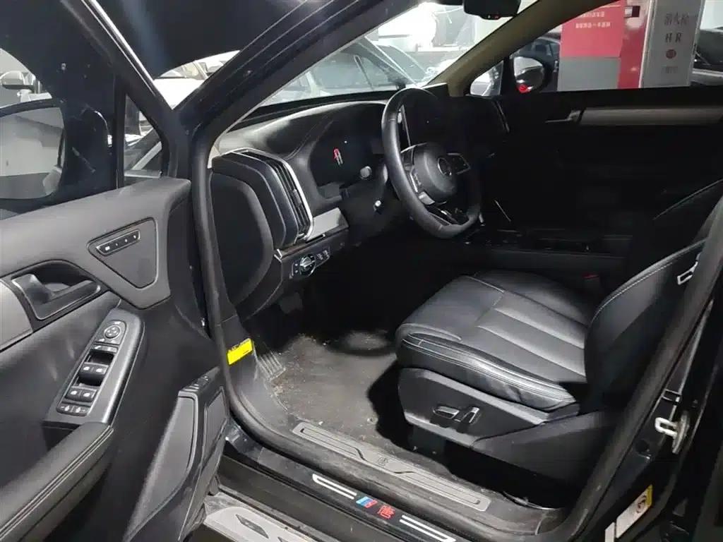 Tang 2018 2.0T Automatic Intelligent Connected Premium 7-seater National V Emission Standard — миниатюра 14