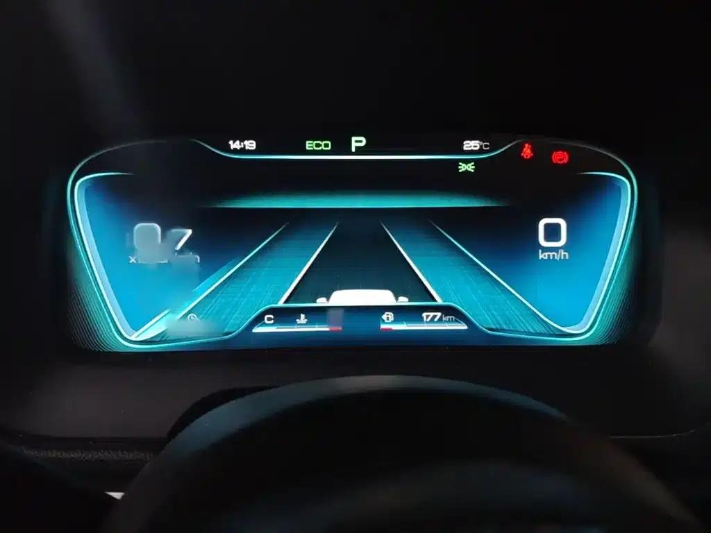Tang 2018 2.0T Automatic Intelligent Connected Premium 7-seater National V Emission Standard — миниатюра 4