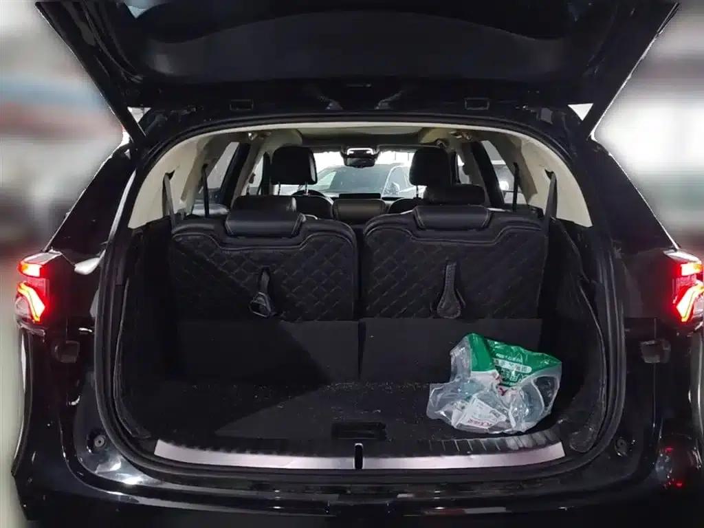 Tang 2018 2.0T Automatic Intelligent Connected Premium 7-seater National V Emission Standard — миниатюра 10