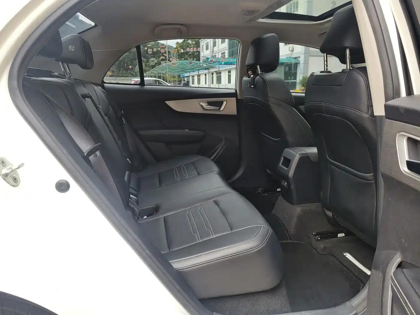 Qin New Energy 2019 Long Range Premium Edition — миниатюра 12