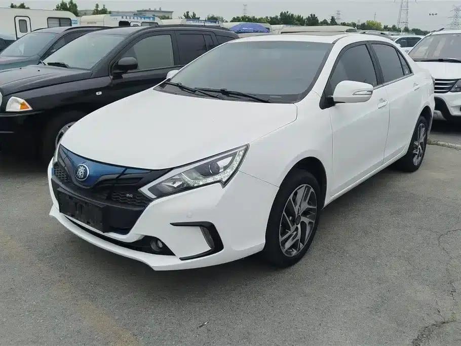 Qin New Energy 2017 Qin EV300 Premium Edition — миниатюра 1