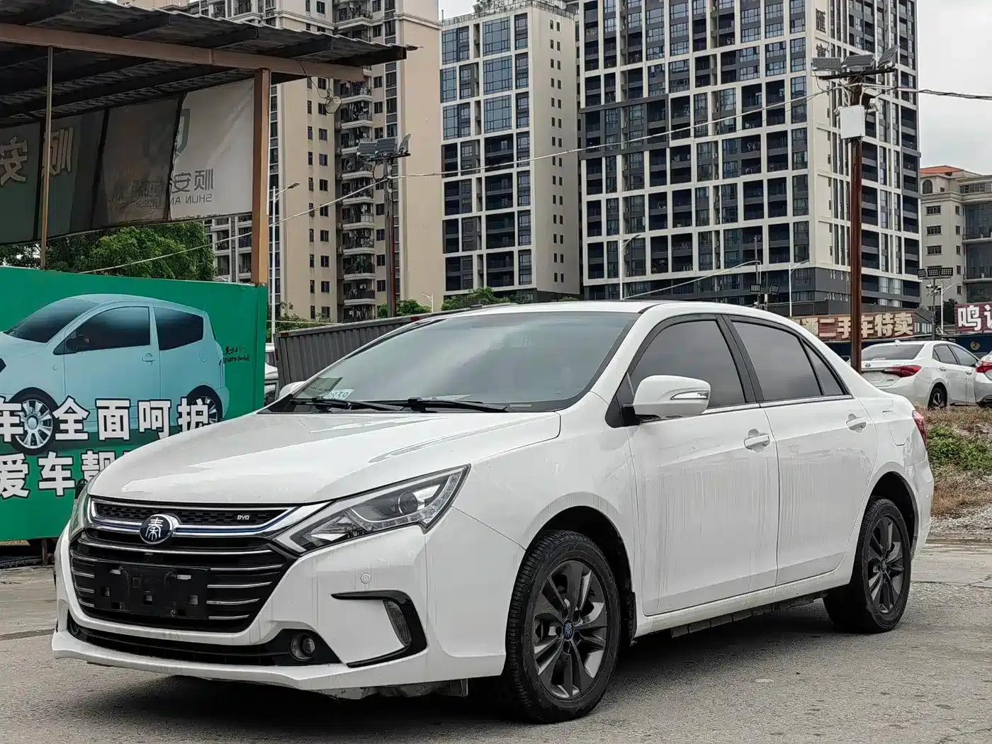 Qin New Energy 2017 1.5T Premium Edition — миниатюра 1