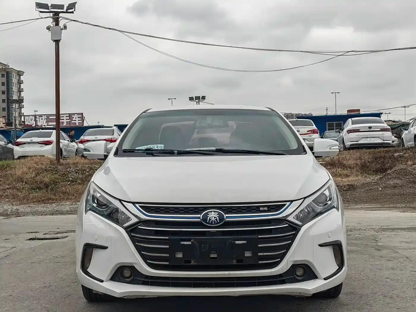 Qin New Energy 2017 1.5T Premium Edition — миниатюра 2