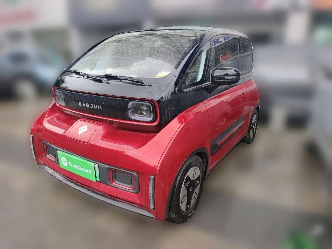 Baojun E300 2020 Plus Starry Intelligence Edition — миниатюра 1