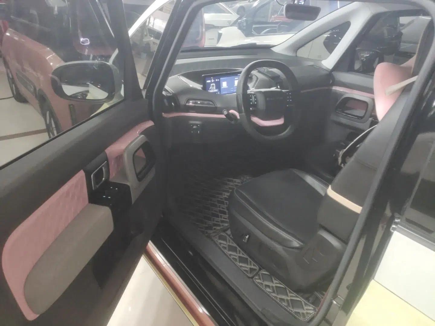 Baojun E300 2020 Plus Starry Intelligence Edition — миниатюра 19