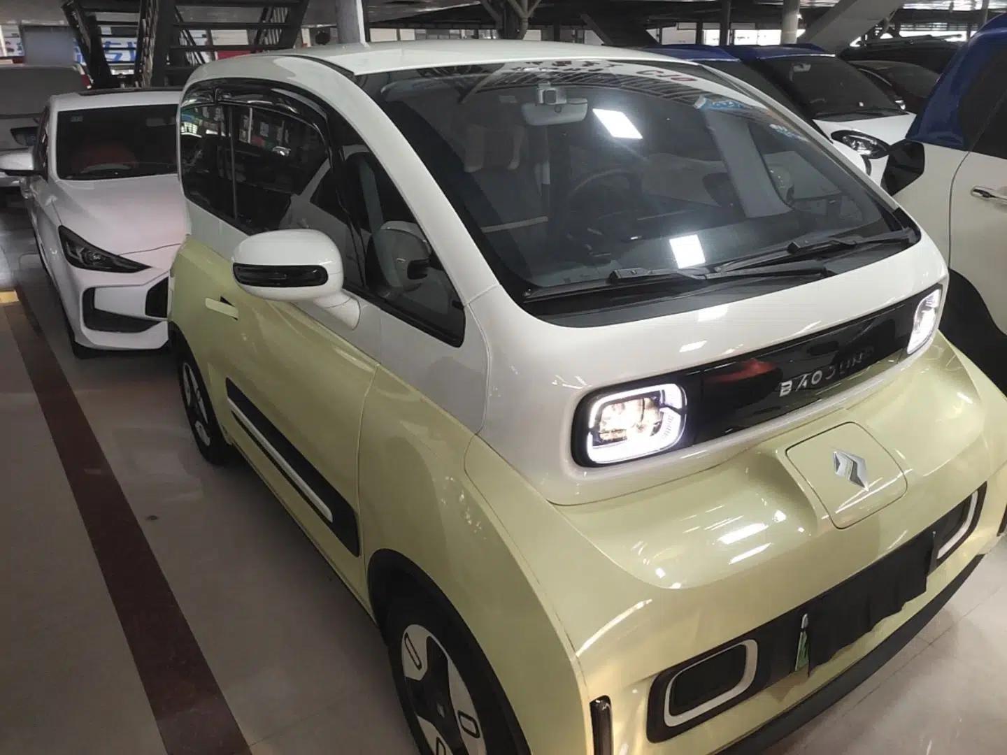 Baojun E300 2020 Plus Starry Intelligence Edition — миниатюра 3