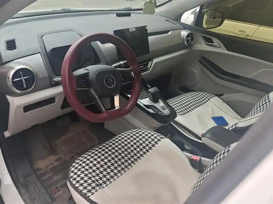 Yuan Pro 2021 401KM Luxury Edition — миниатюра 12