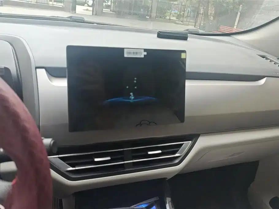Yuan Pro 2021 401KM Luxury Edition — миниатюра 13
