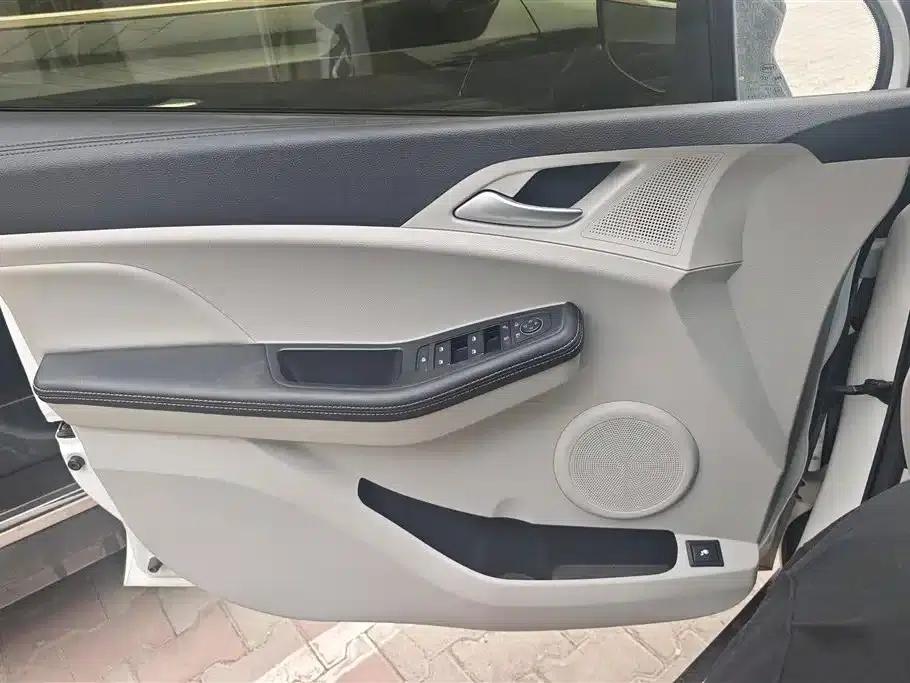 Yuan Pro 2021 401KM Luxury Edition — миниатюра 7