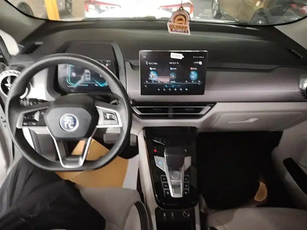 Yuan Pro 2021 401KM Luxury Edition — миниатюра 10