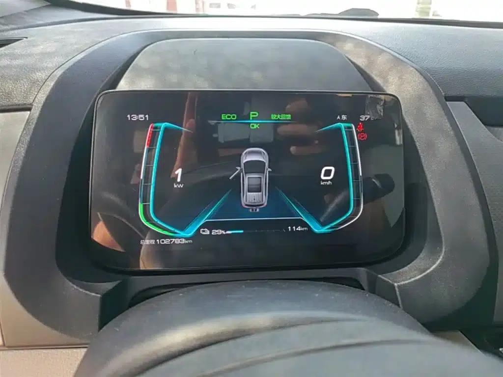 Yuan Pro 2021 401KM Luxury Edition — миниатюра 12