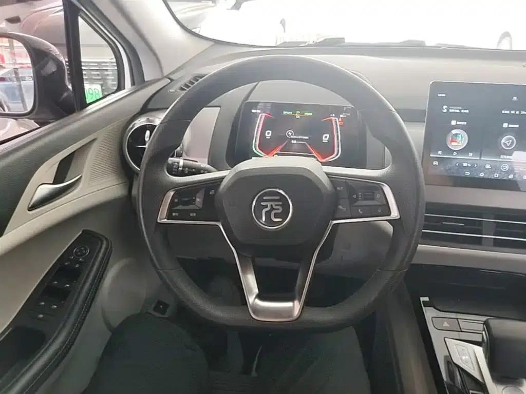 Yuan Pro 2021 401KM Luxury Edition — миниатюра 11