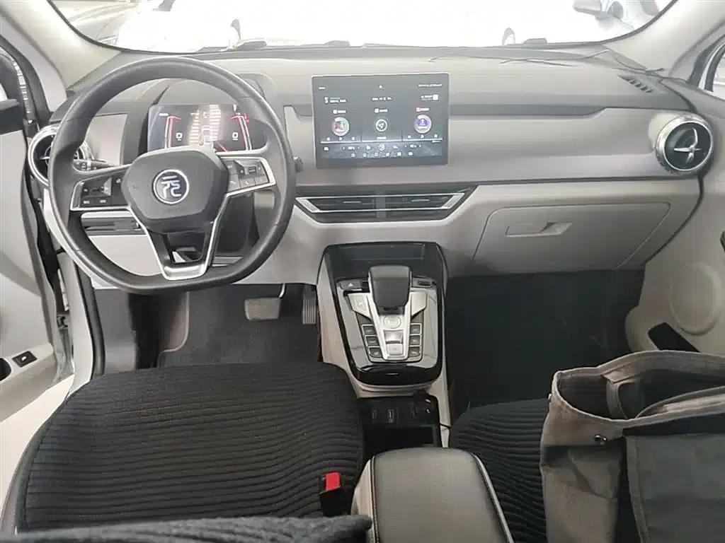 Yuan Pro 2021 401KM Luxury Edition — миниатюра 10