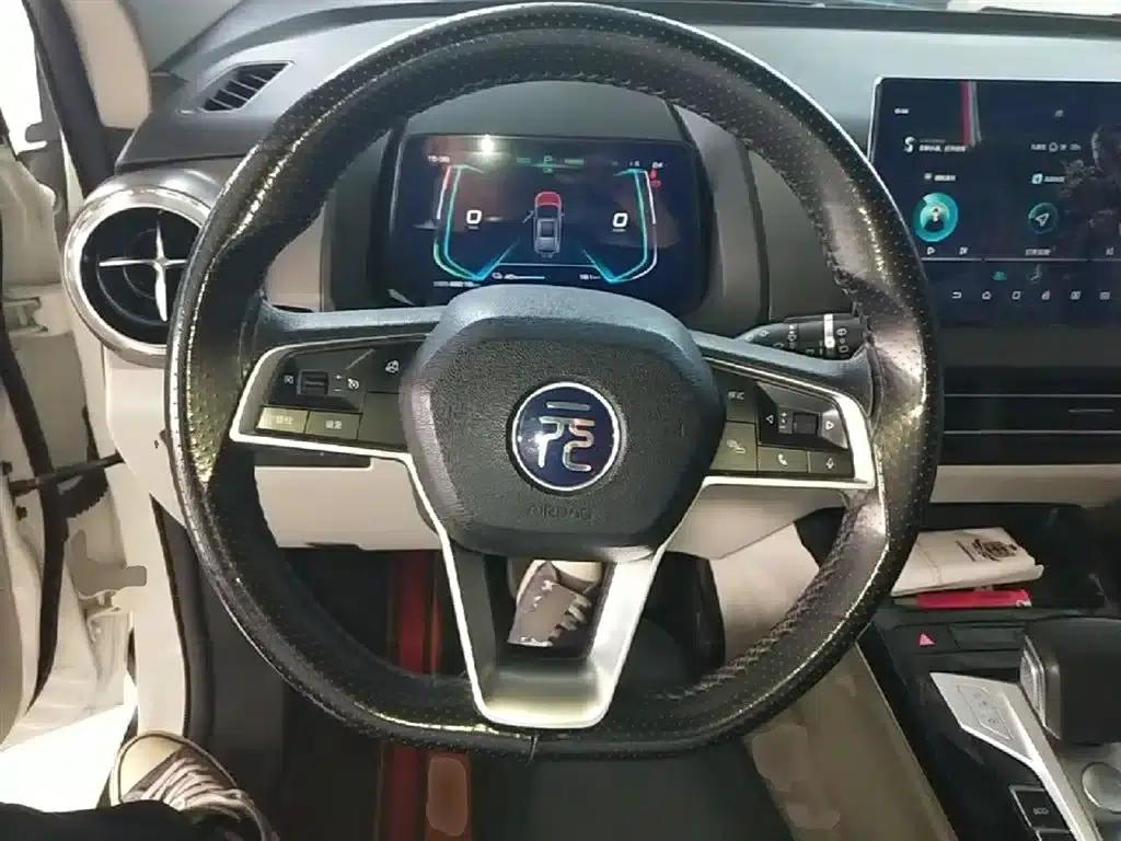 Yuan Pro 2021 401KM Luxury Edition — миниатюра 11
