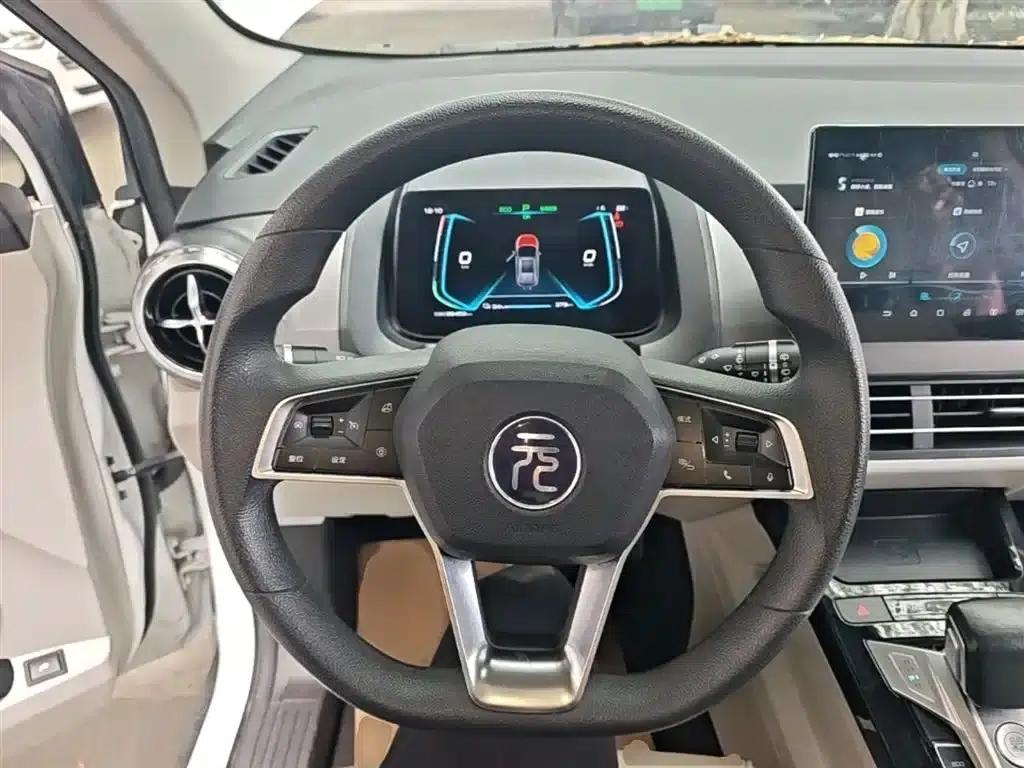 Yuan Pro 2021 401KM Premium — миниатюра 11