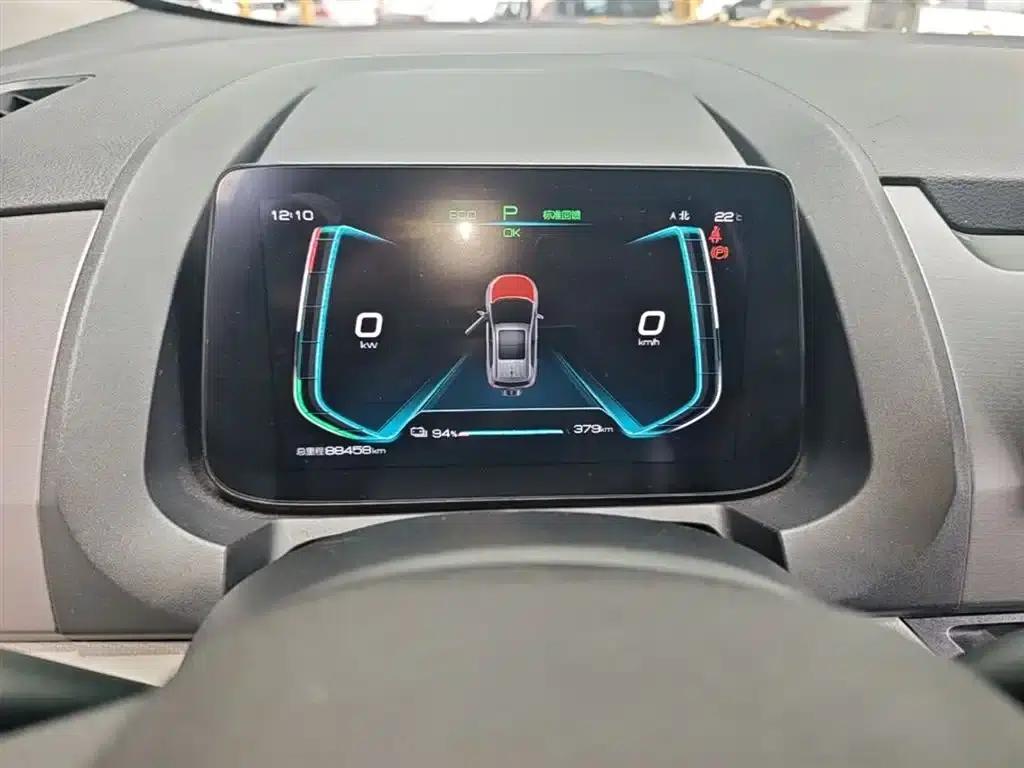 Yuan Pro 2021 401KM Premium — миниатюра 12