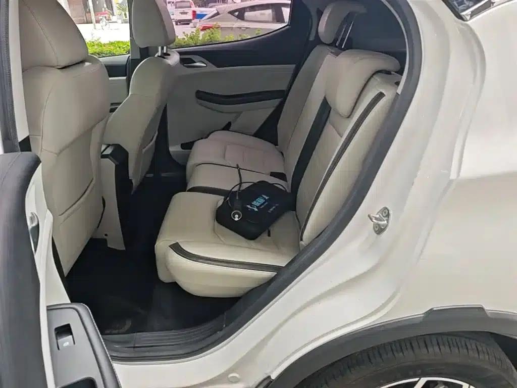 Yuan Pro 2021 401KM Premium — миниатюра 17
