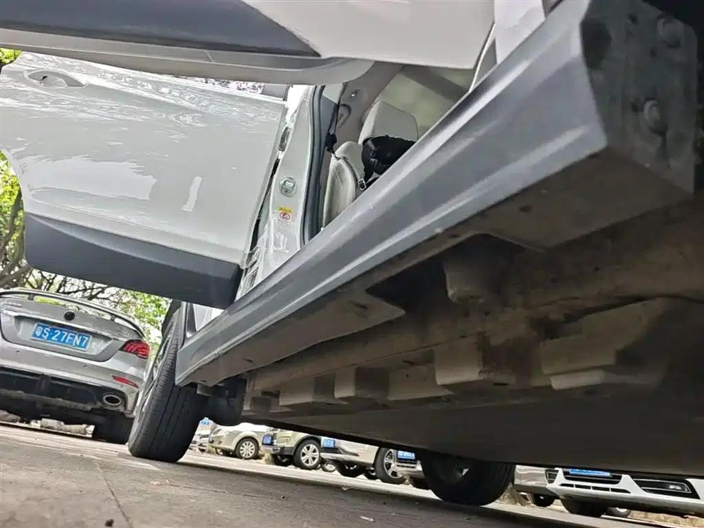 Yuan Pro 2021 401KM Premium — миниатюра 21
