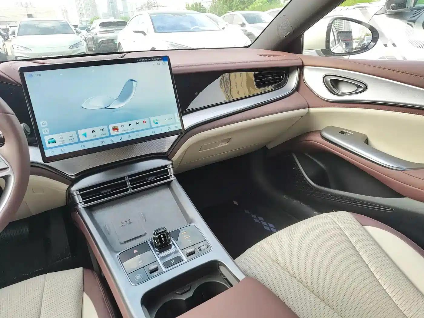 Seal 07 DM-i 2025 Model DM-i 1.5L 125km Premium — миниатюра 20
