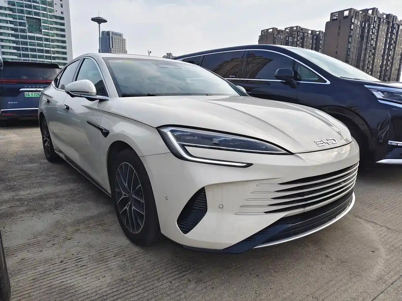 Seal 07 DM-i 2025 Model DM-i 1.5L 125km Premium — миниатюра 3