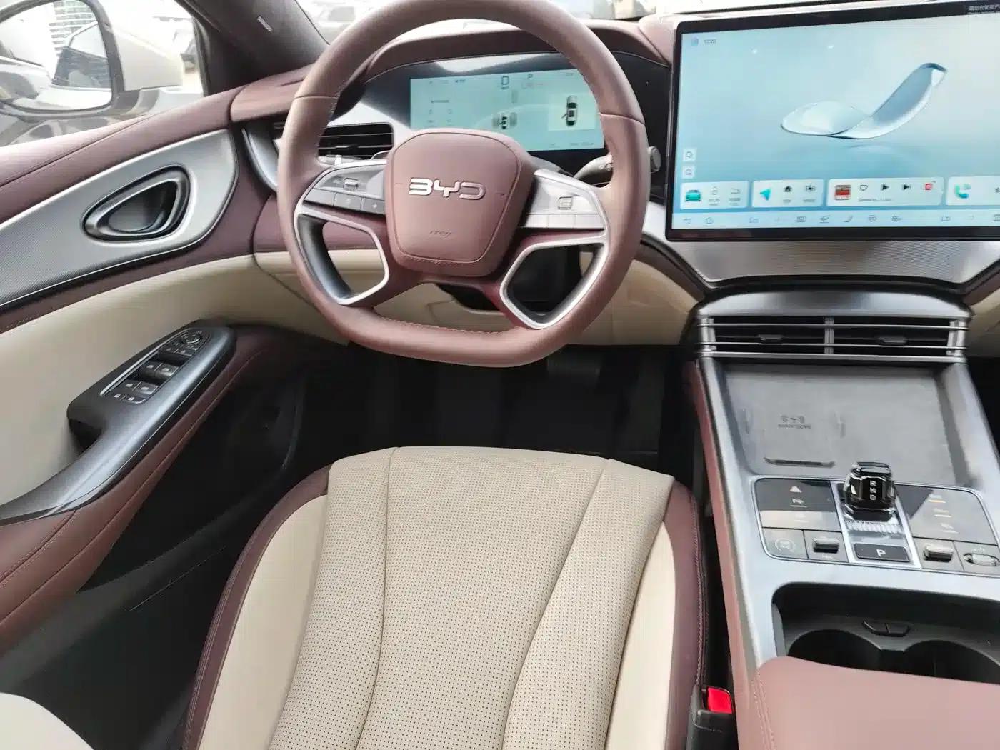 Seal 07 DM-i 2025 Model DM-i 1.5L 125km Premium — миниатюра 21
