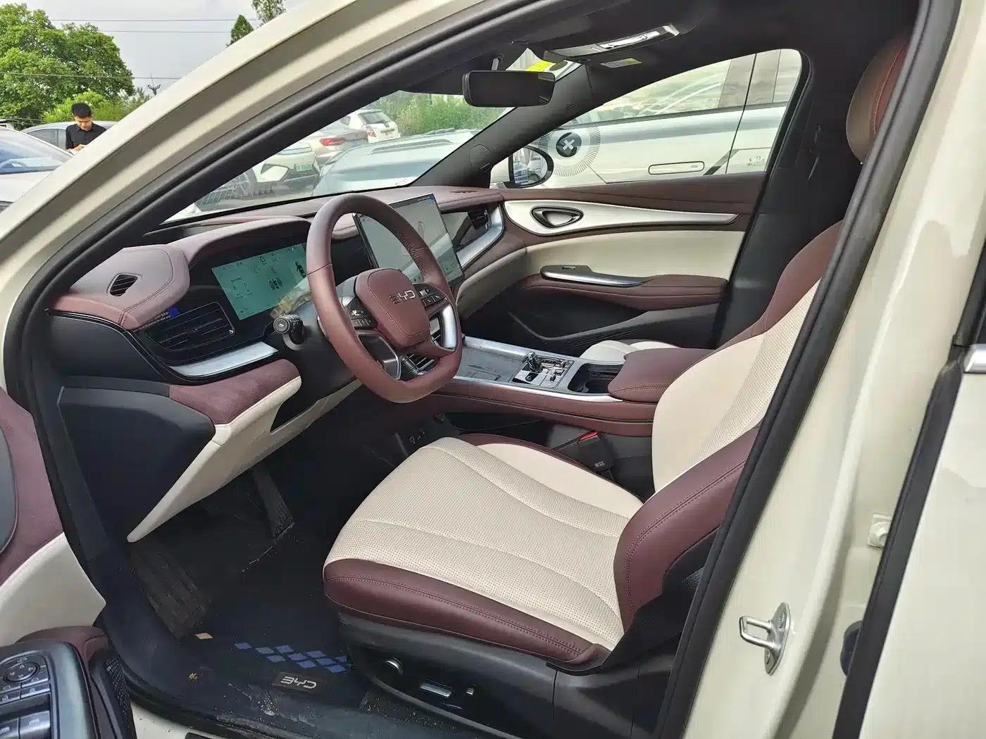 Seal 07 DM-i 2025 Model DM-i 1.5L 125km Premium — миниатюра 7