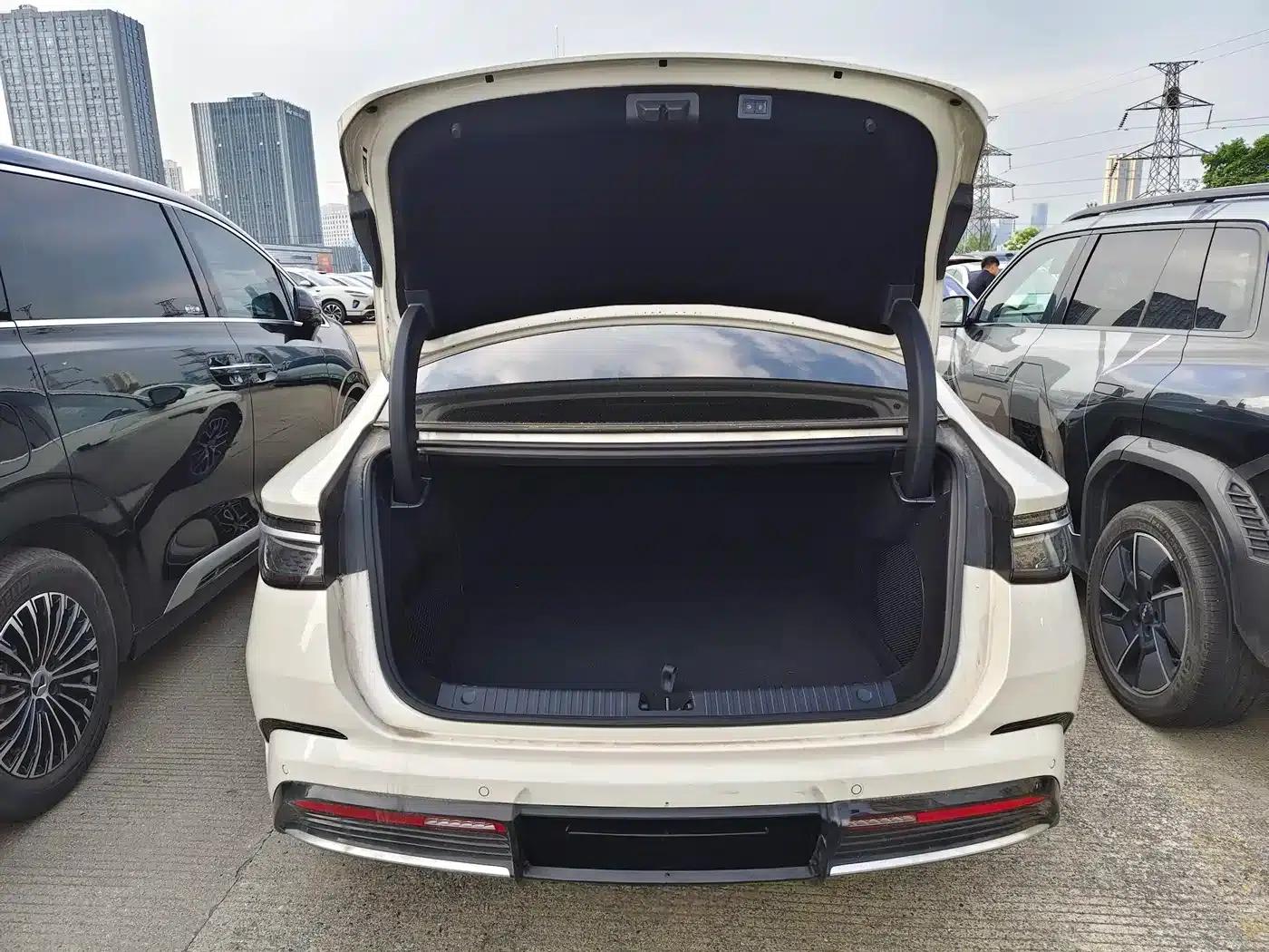 Seal 07 DM-i 2025 Model DM-i 1.5L 125km Premium — миниатюра 9