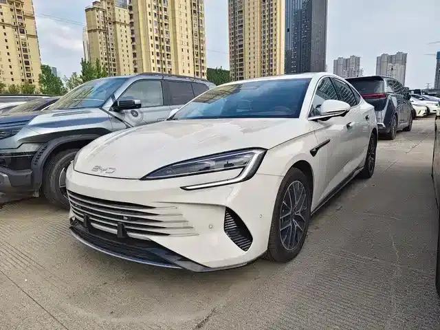 Seal 07 DM-i 2025 Model DM-i 1.5L 125km Premium