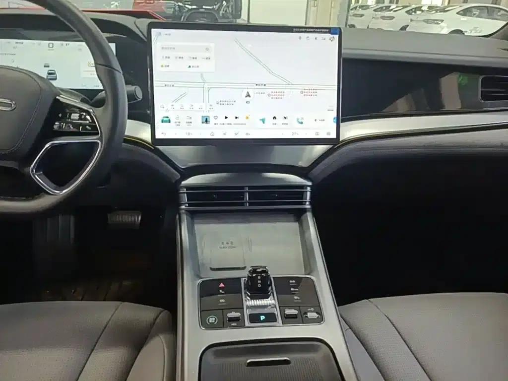 Seal 07 DM-i 2025 Model DM-i 1.5L 125km Luxury — миниатюра 13
