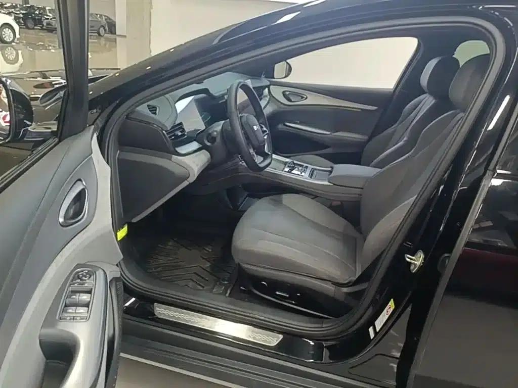 Seal 07 DM-i 2025 Model DM-i 1.5L 125km Luxury — миниатюра 15
