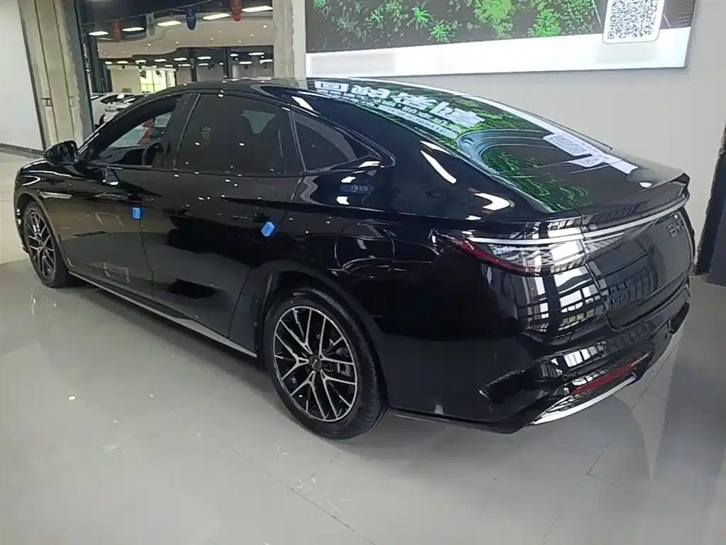 Seal 07 DM-i 2025 Model DM-i 1.5L 125km Luxury — миниатюра 5