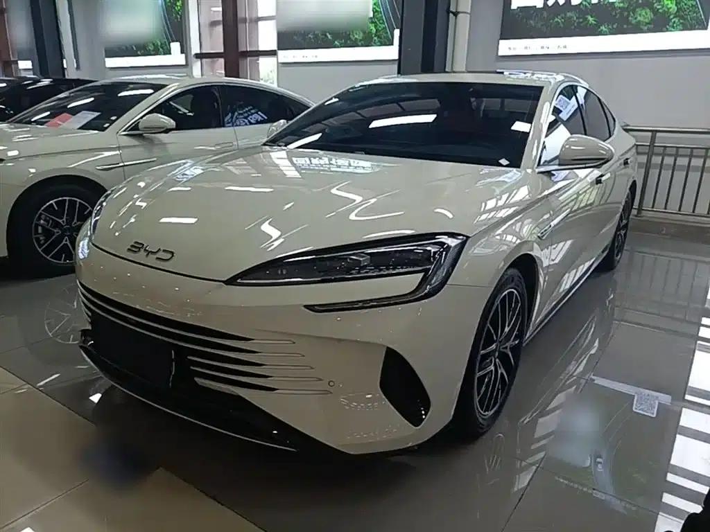 Seal 07 DM-i 2025 Model DM-i 1.5L 125km Luxury — миниатюра 1